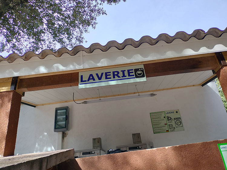Laverie des sanitaires Laverie des sanitaire